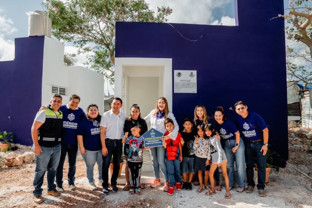 Entrega de viviendas mejora calidad de vida en Mérida