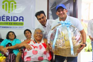 Central de Abasto rinde homenaje a madres locatarias