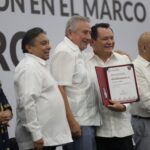 Díaz Mena reafirma compromiso con el magisterio yucateco