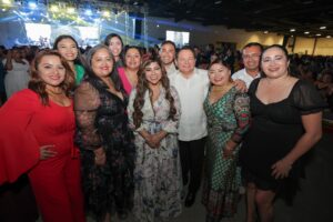Maestros, pilar del Renacimiento Maya: Díaz Mena