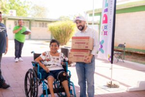 Apoyo económico y alimentos para personas con cáncer