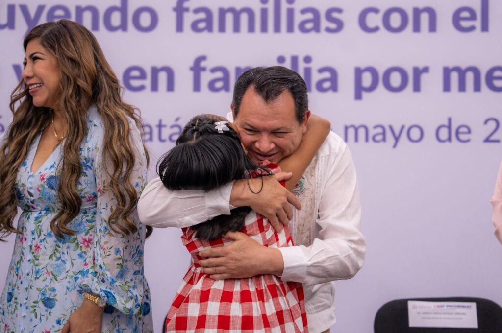 Adopciones fortalecen el tejido social en Yucatán