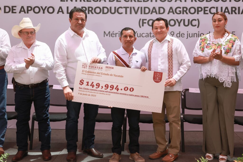 Créditos productivos benefician a ganaderos y agricultores Créditos productivos benefician a ganaderos y agricultores