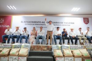 Díaz Mena equipa al campo para generar bienestar