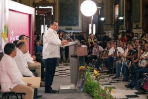 Gobernador anuncia justicia laboral para el magisterio