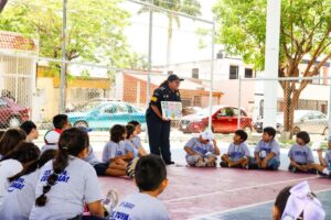 Verano seguro y divertido para la niñez meridana