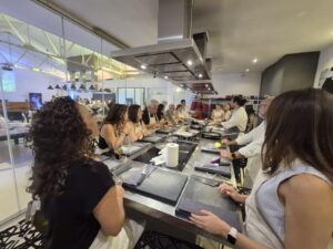 Agentes españoles aprenden sobre Yucatán con sabor