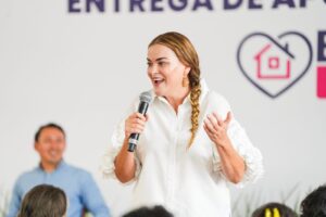 Ayuntamiento mejora casas de adultos mayores en el sur
