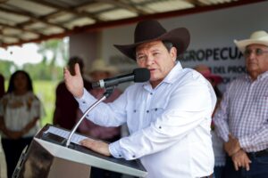 Apoyan con riego solar a productores de Sucilá