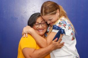 Cecilia impulsa economía con apoyos a emprendedores