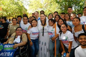 Cecilia Patrón impulsa actividades para jóvenes meridanos