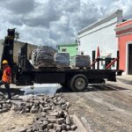 Reparan calles con adoquín original en la Ermita