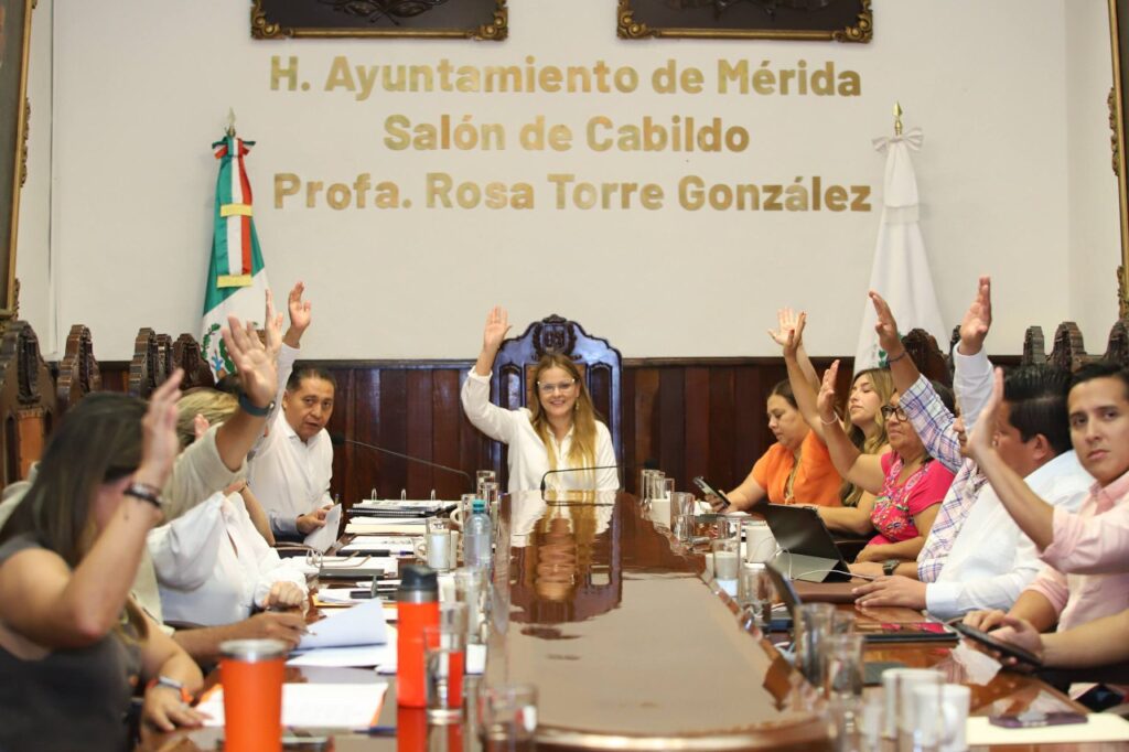 Cecilia Patrón fortalece servicios para personas mayores