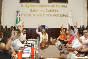 Cecilia Patrón fortalece servicios para personas mayores