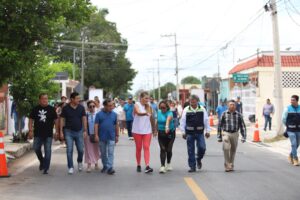 Vecinos reciben nueva vialidad gracias a Cecilia Patrón