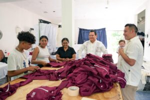 Renacimiento Maya fortalece economía con talleres textiles locales