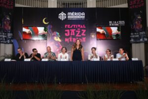 Magos Herrera encabezará el Festival de Jazz Mérida