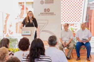 Cecilia Patrón honra historia del Parque de las Américas