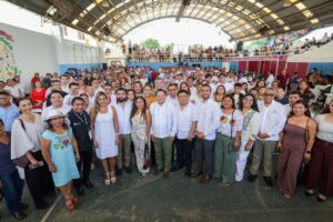 Díaz Mena impulsa trámites rápidos con Ventanilla Móvil