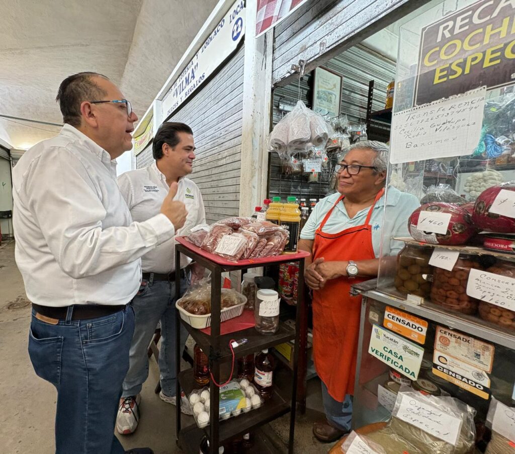 Cecilia Patrón impulsa servicios de calidad en mercados