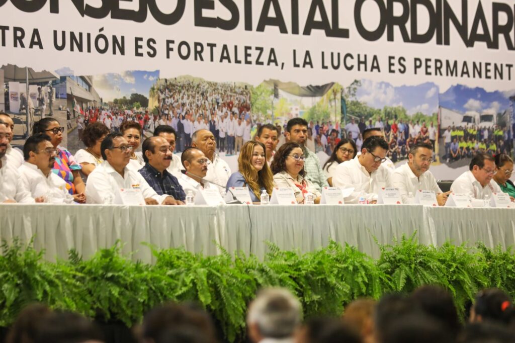 Cecilia Patrón respalda justicia laboral y crecimiento económico en Mérida