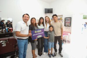 Cecilia Patrón apoya a mujeres con créditos productivos