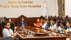 Cecilia Patrón impulsa voz juvenil en decisiones municipales