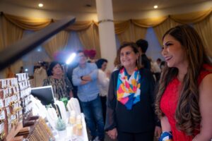 Moda y corazón en apoyo a Casa Otoch