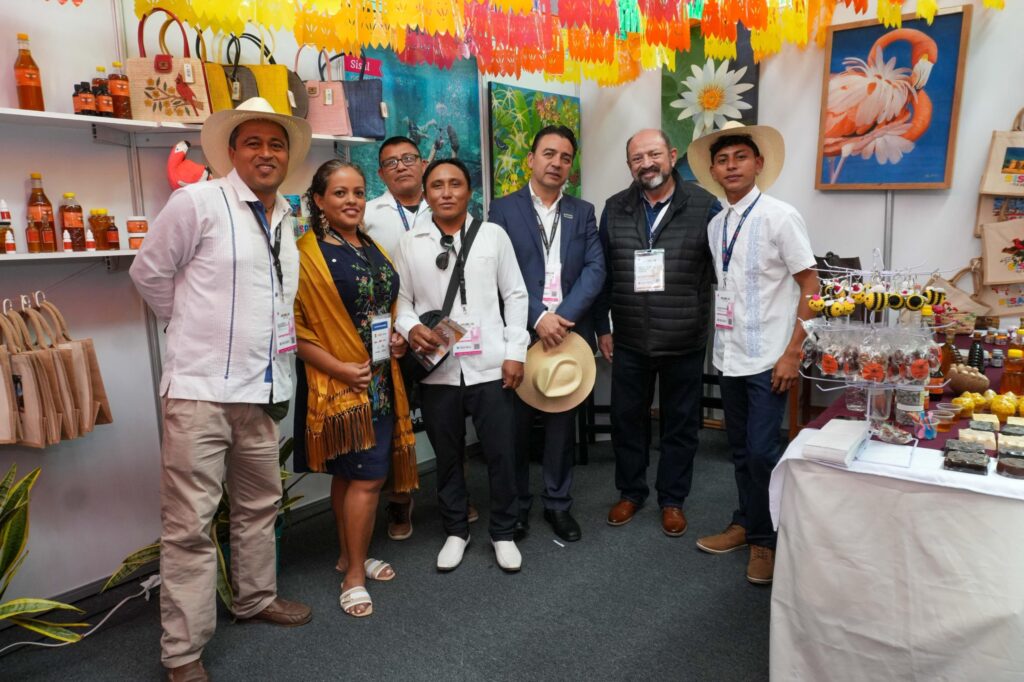 Yucatán destaca con cultura y tradición en el Tianguis 2025
