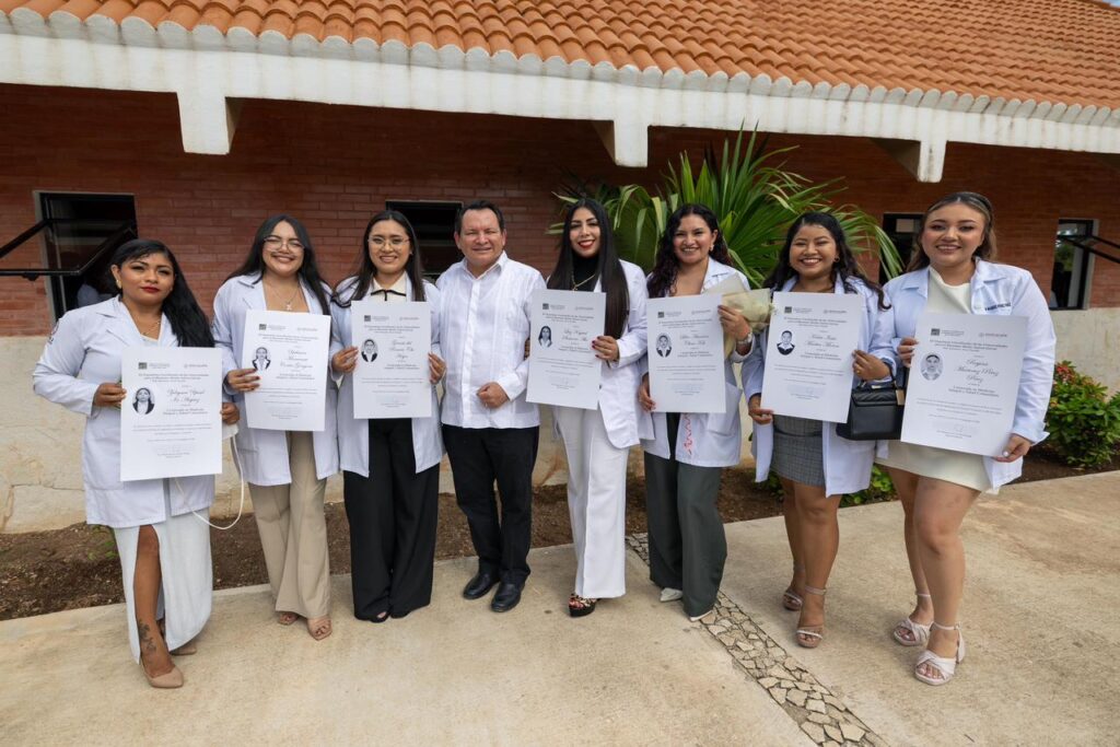 Egresados de Medicina UBBJG tendrán prioridad laboral
