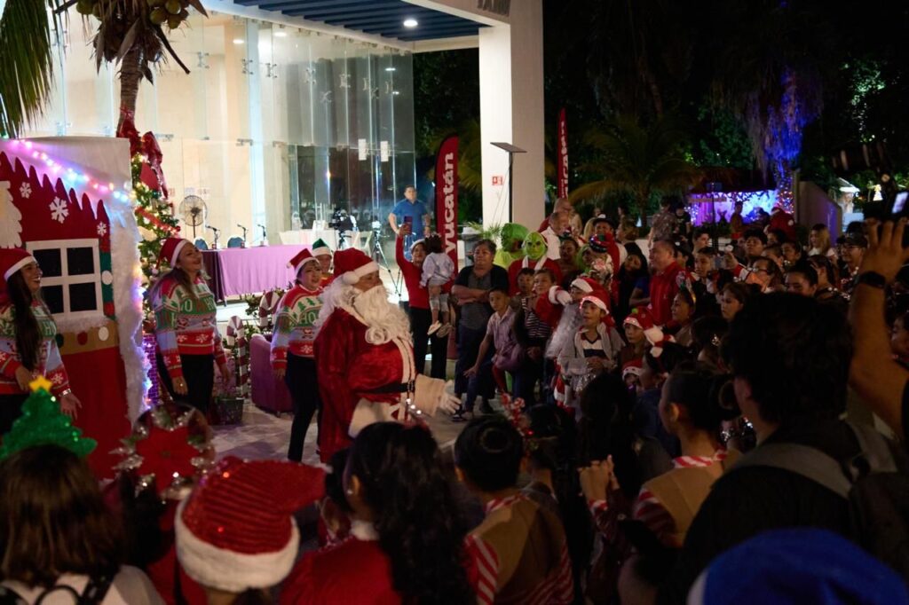 Costa Club inaugura villas y encendido navideño