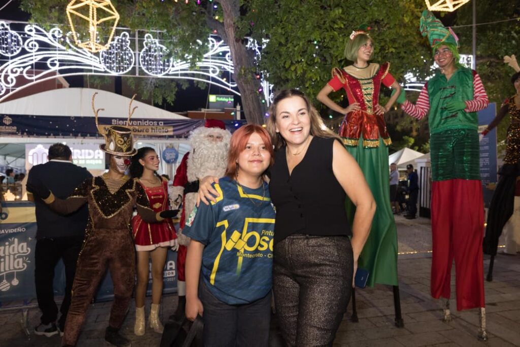 Cecilia Patrón abre la pista de hielo para las familias
