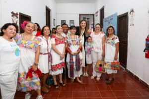 Cecilia Patrón destaca orgullo maya tras premio de UNESCO