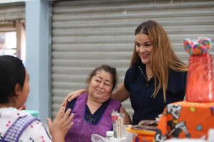 Cecilia Patrón destaca avances en mercados, corazón de Mérida