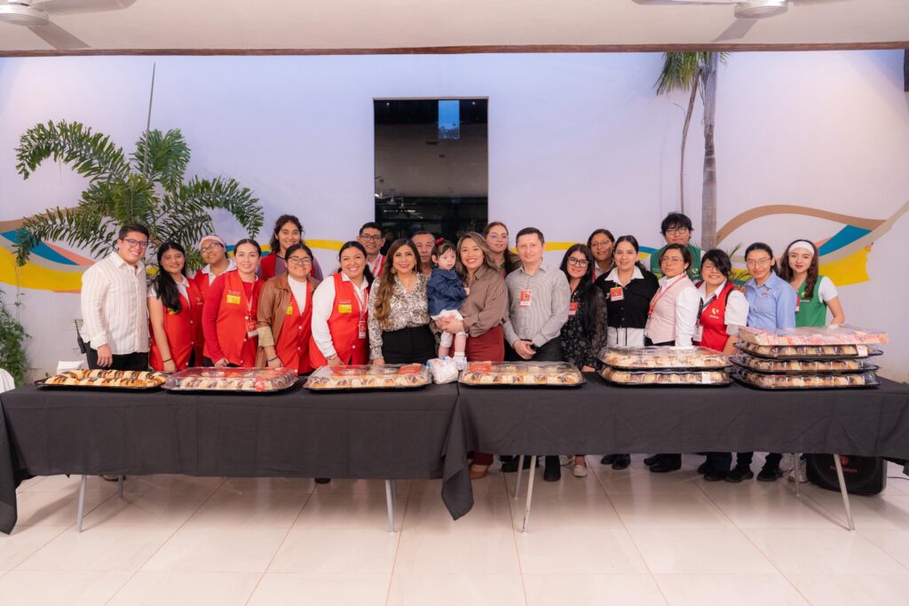 DIF Yucatán comparte Reyes en Casa Otoch