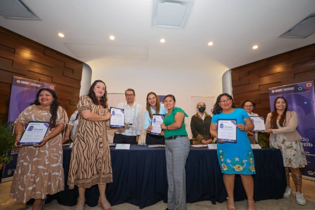 Mérida suma especialistas en atención a violencias