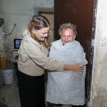 Cecilia Patrón encabeza entrega solidaria de cobertores