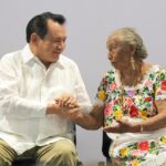 Díaz Mena impulsa redes comunitarias de salud
