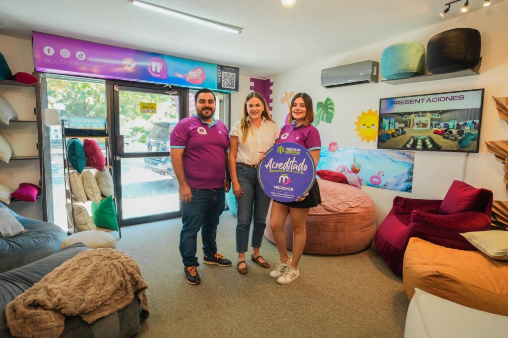 Mérida fortalece economía con créditos a mujeres