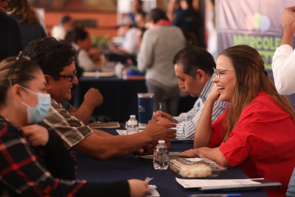 Miércoles Ciudadano acerca servicios a familias