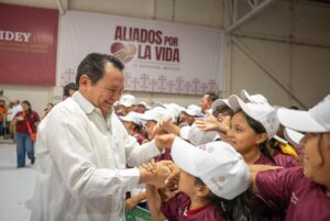 Díaz Mena abre Mundialito Escolar con 500 estudiantes