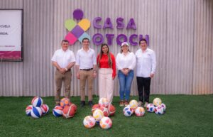 DIF Yucatán recibe visita de Rommel Pacheco