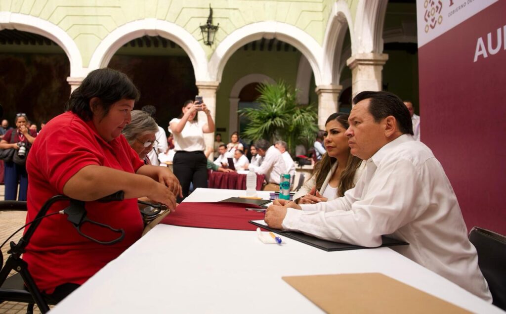 Audiencias con el Pueblo acercan gobierno a la gente