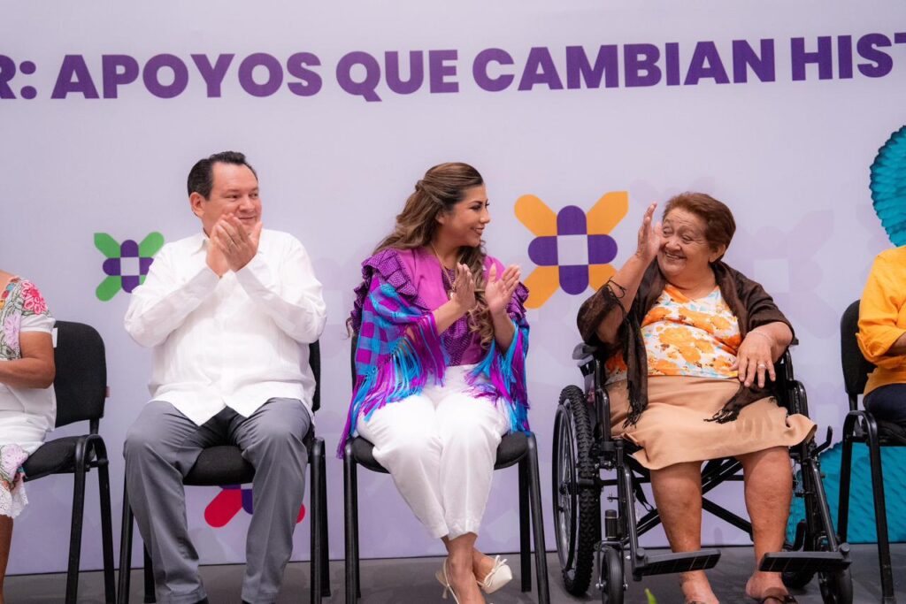 DIF Yucatán entrega apoyos a población vulnerable