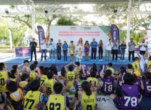 Mérida mejora parques con programa Diseña tu Ciudad