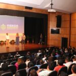 Mérida capacita funcionarios para consulta pública