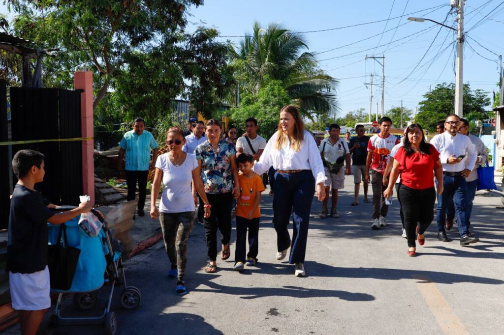 Cecilia Patrón encabeza apoyo en San Luis Sur tras incendio