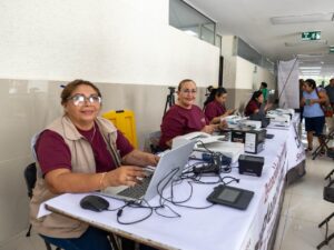 Credencialización facilitará atención médica en Yucatán