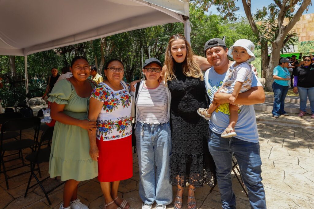 Mérida refuerza democracia participativa con voto digital