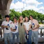 Cecilia Patrón felicita a medallistas de química